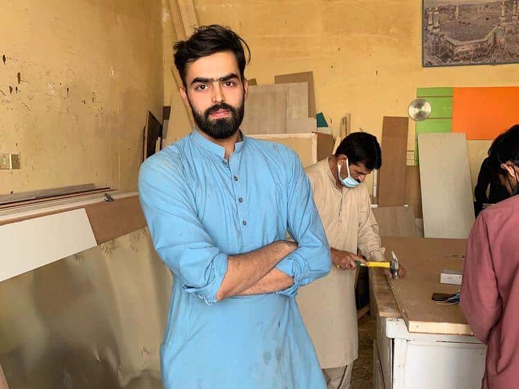 Pakistani carpenter becomes model in Saudi Arabia after his photo goes viral