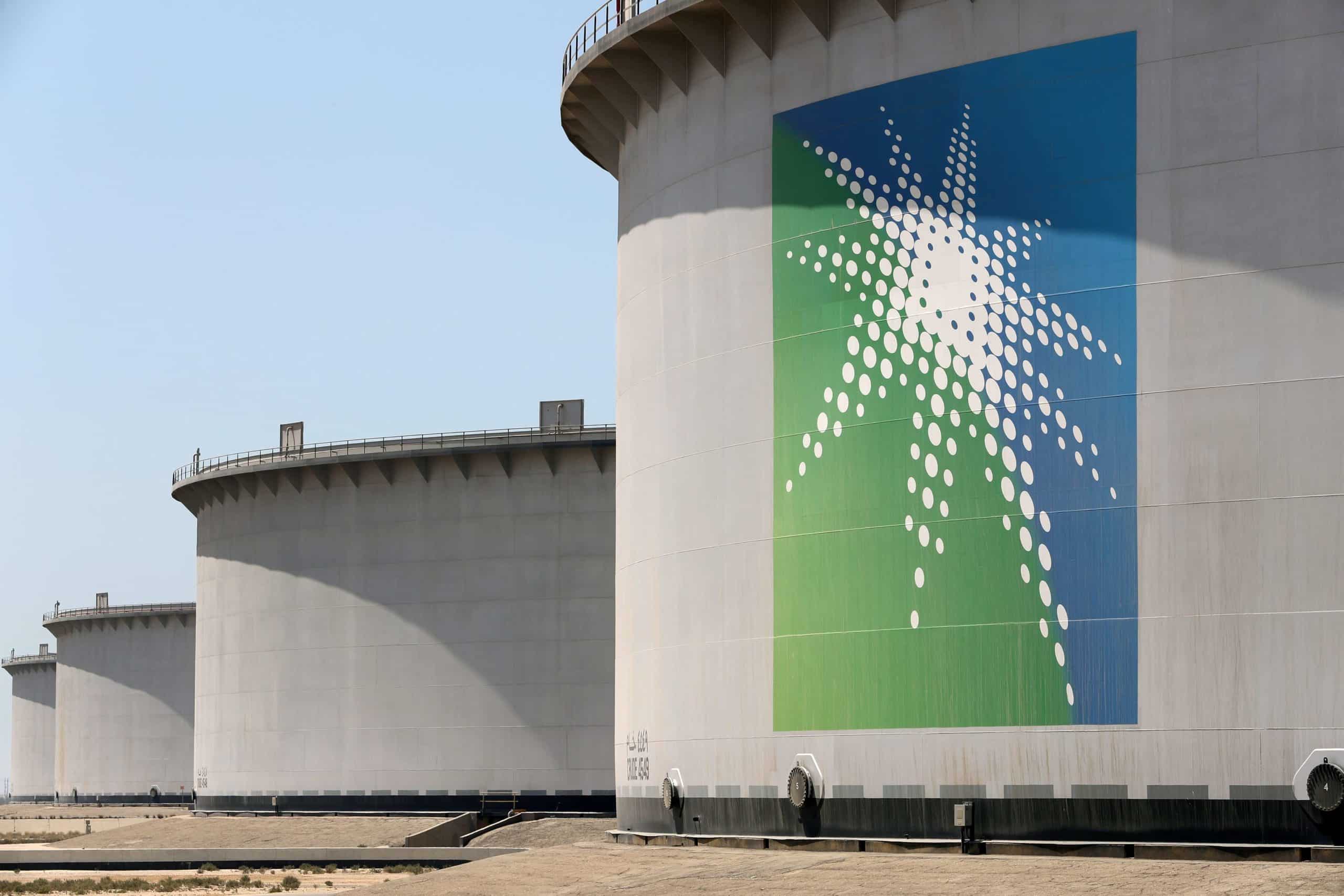 Saudi Aramco discovers two new oil and gas fields