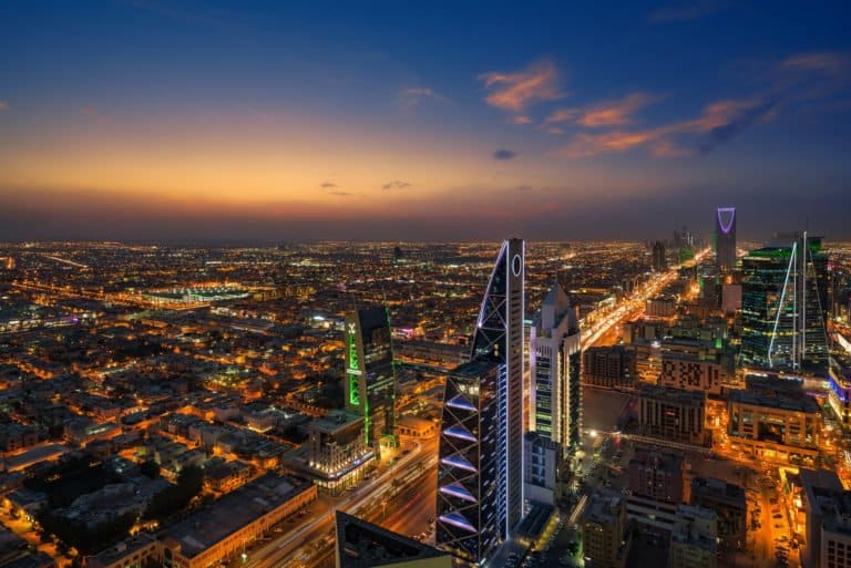Saudi Cabinet approves amendments to transit visas