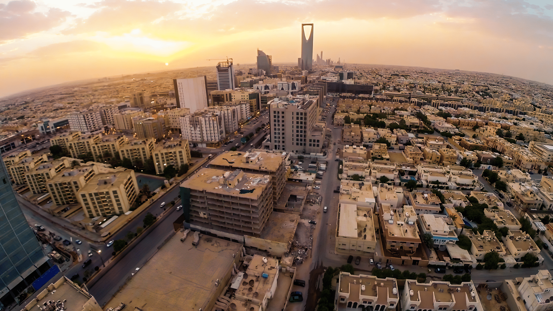 Top 10 Companies in Saudi Arabia for Expatriates Seeking Opportunities