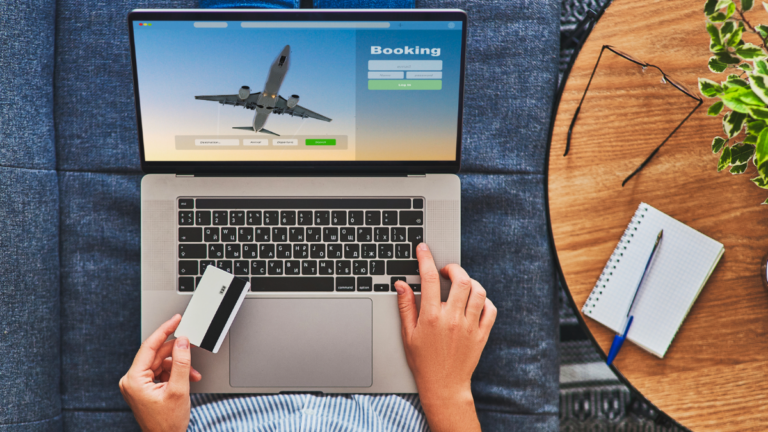 12 Easy Ways to Save Money on Flight Tickets