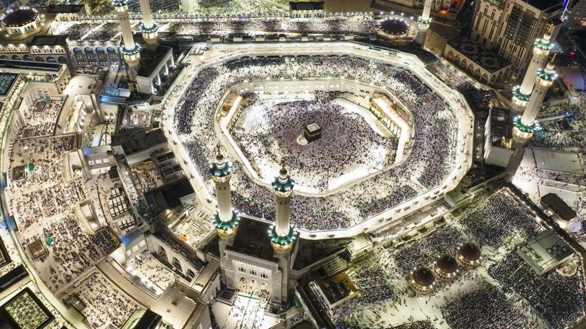 itikaf makkah madinah