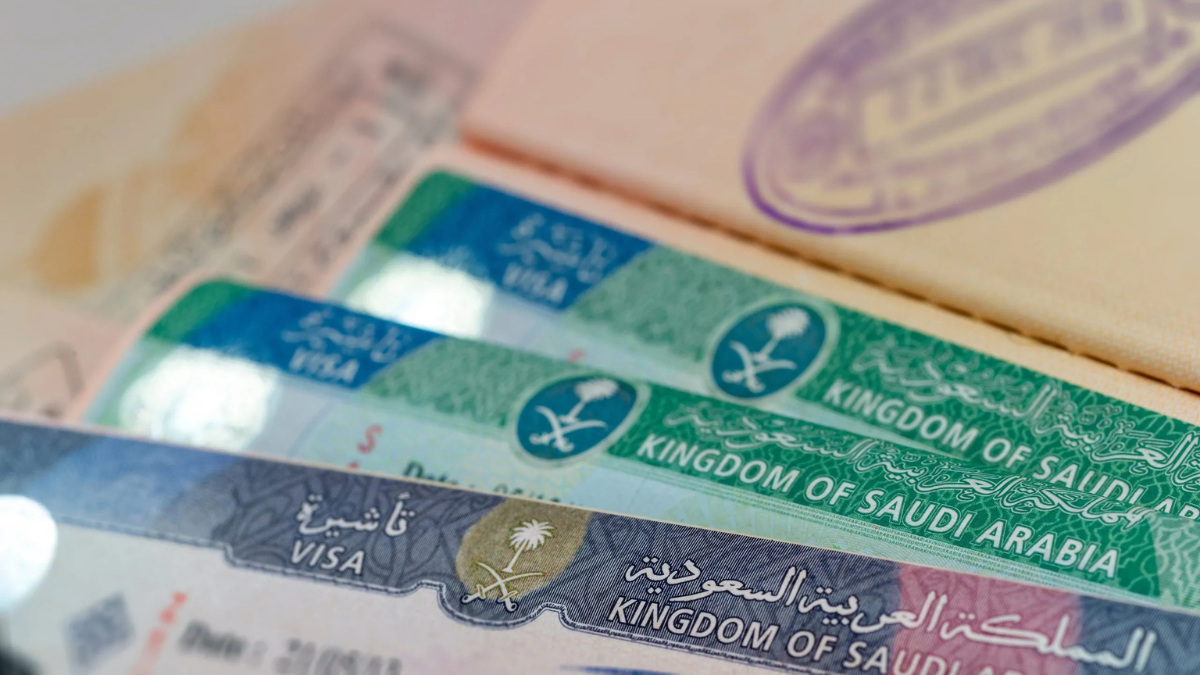 Saudi Arabia Extends Expired Visas for Stranded Visitors Amid Regional Unrest