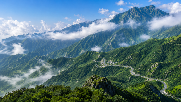 10 Coolest Places to Visit in Asir This Summer
